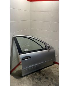 Porte avant droit