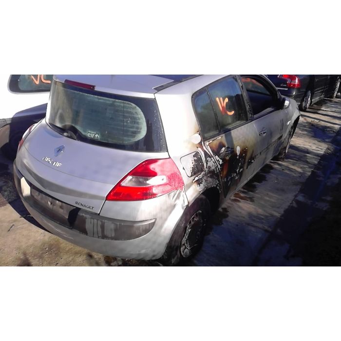 Porte avant gauche