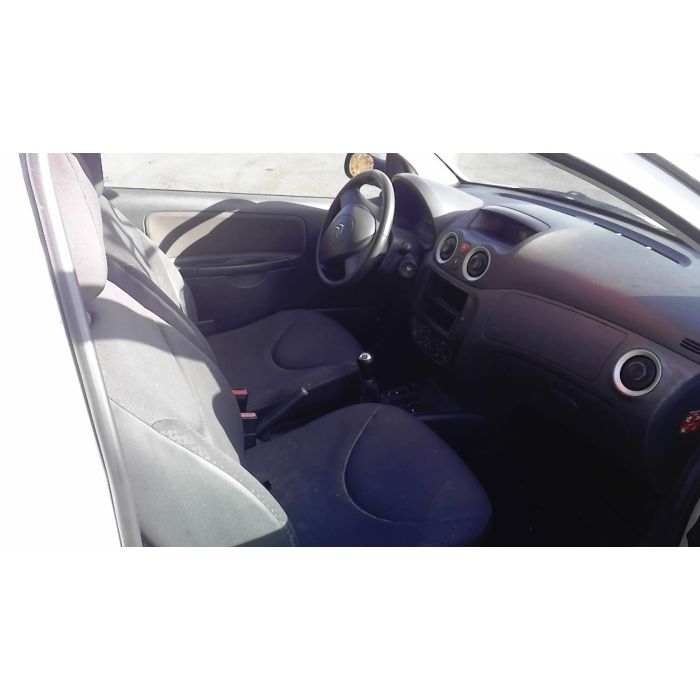 Porte avant gauche