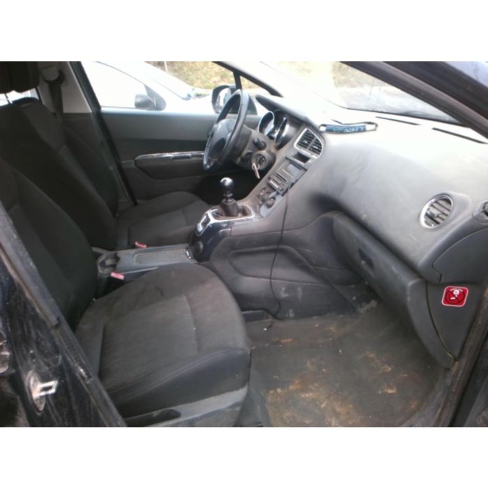 Poignee interieur avant gauche
