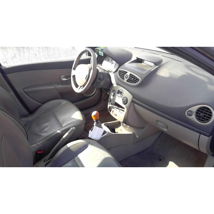 Porte avant gauche