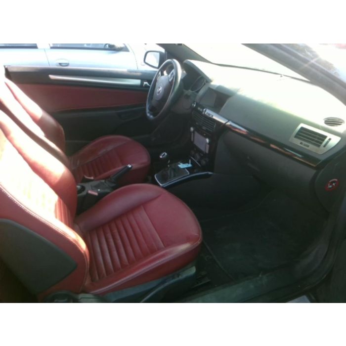 Porte avant gauche