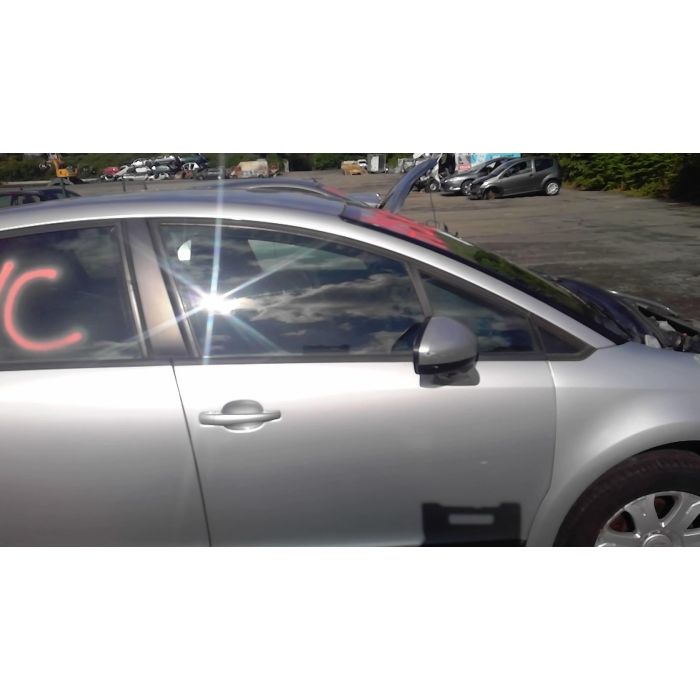 Porte avant droit