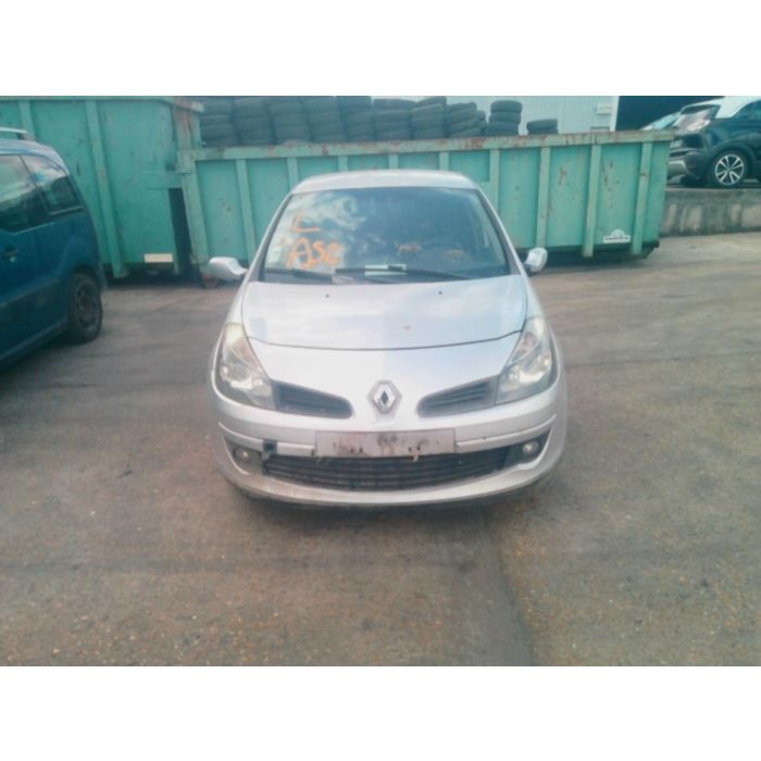 Enjoliveur RENAULT CLIO 3 d'occasion