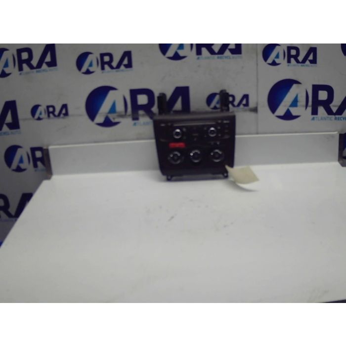 Facade autoradio