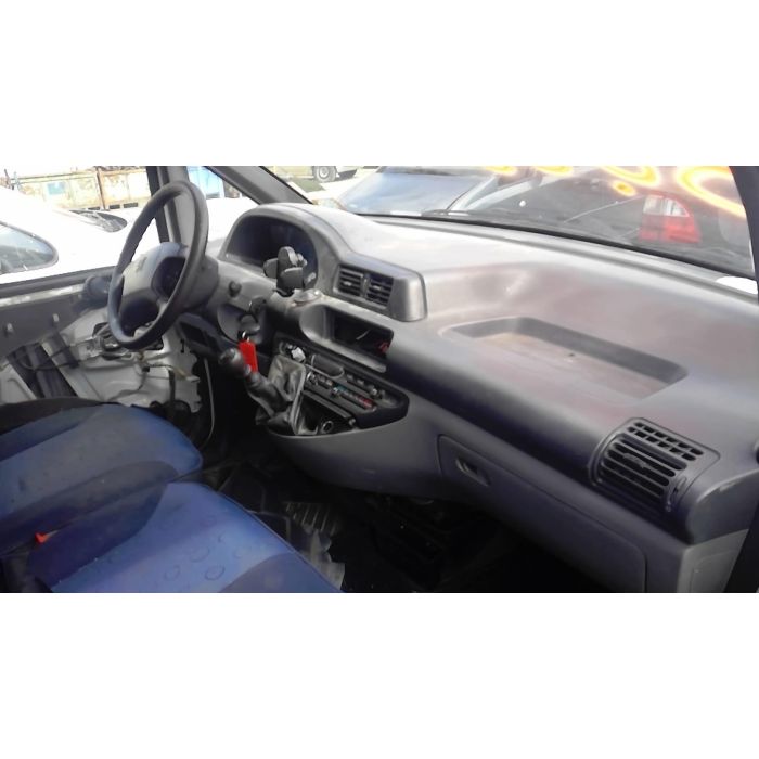 Porte avant gauche