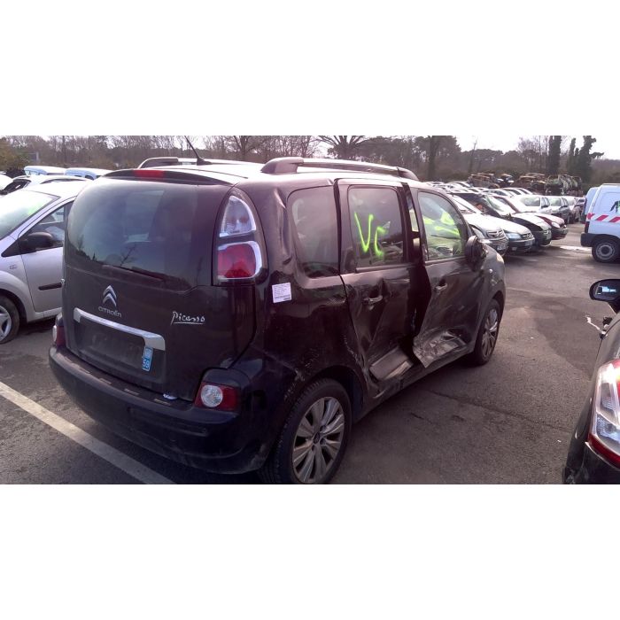 Renfort pare choc arriere (traverse)