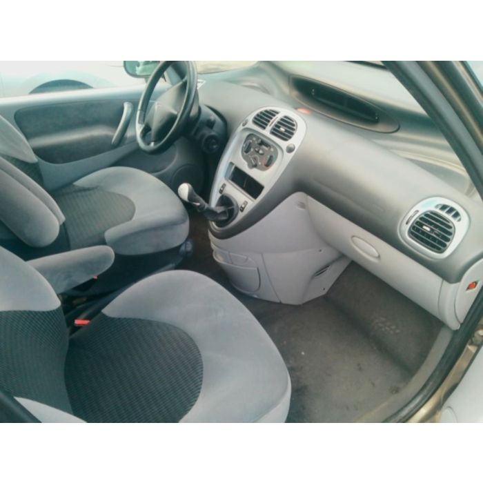 Porte avant gauche
