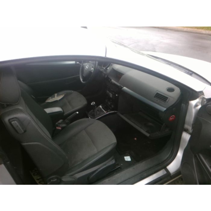 Porte avant gauche