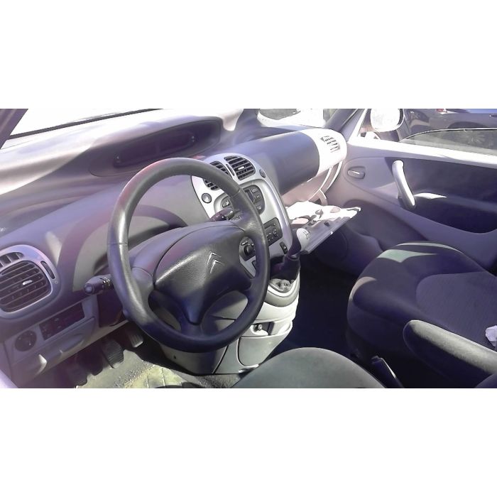 Porte avant gauche