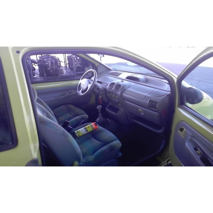 Porte avant gauche
