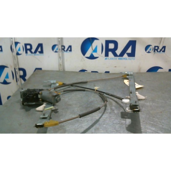 Leve vitre electrique avant droit