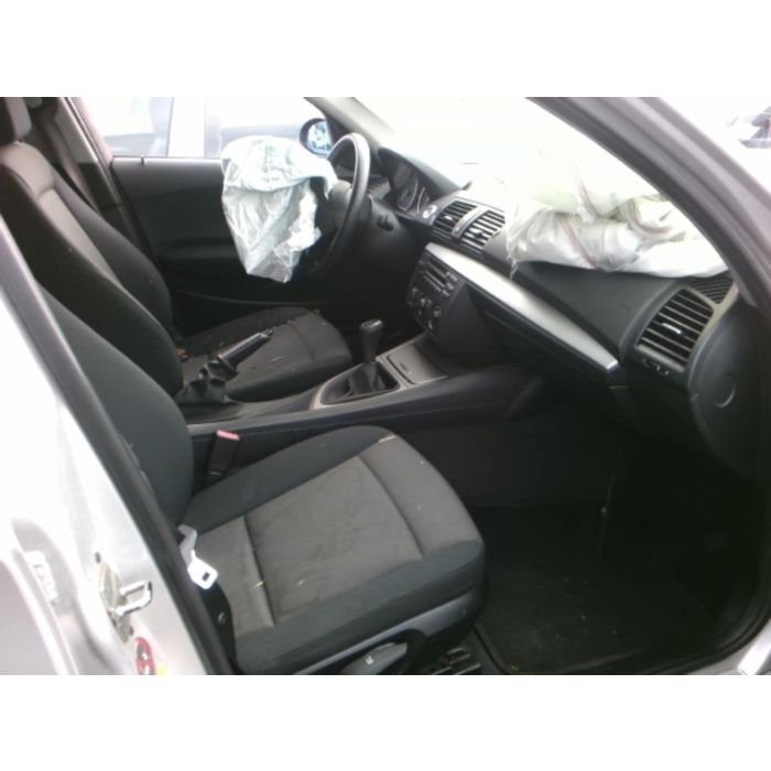 Porte avant droit