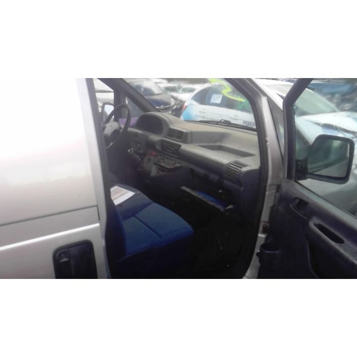 Porte laterale droit
