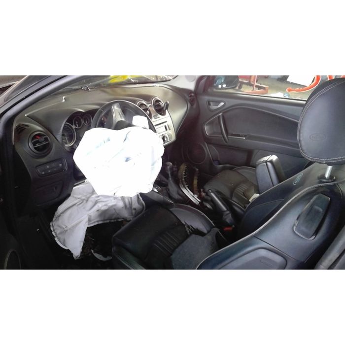 Poignee porte avant droit