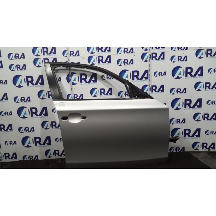Porte avant droit