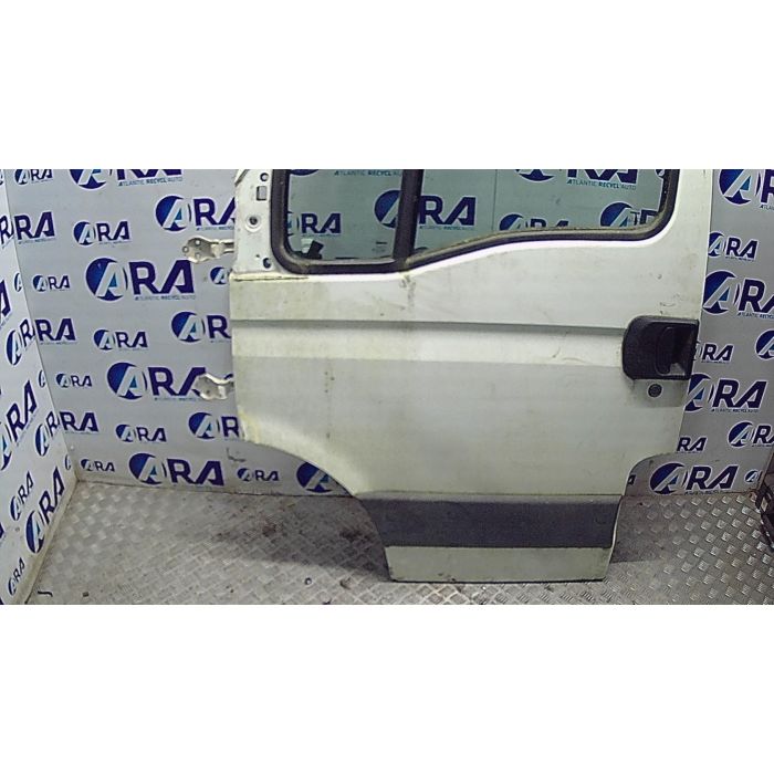 Porte avant gauche