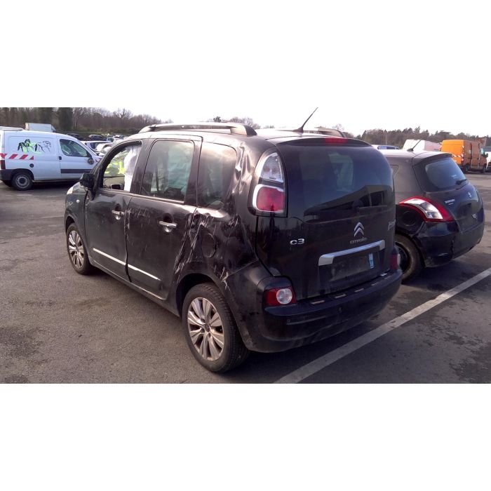 Renfort pare choc arriere (traverse)