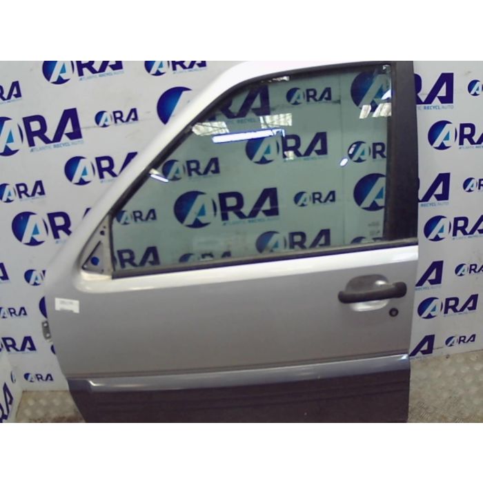 Porte avant gauche