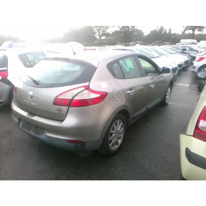 Renfort pare choc avant (traverse)