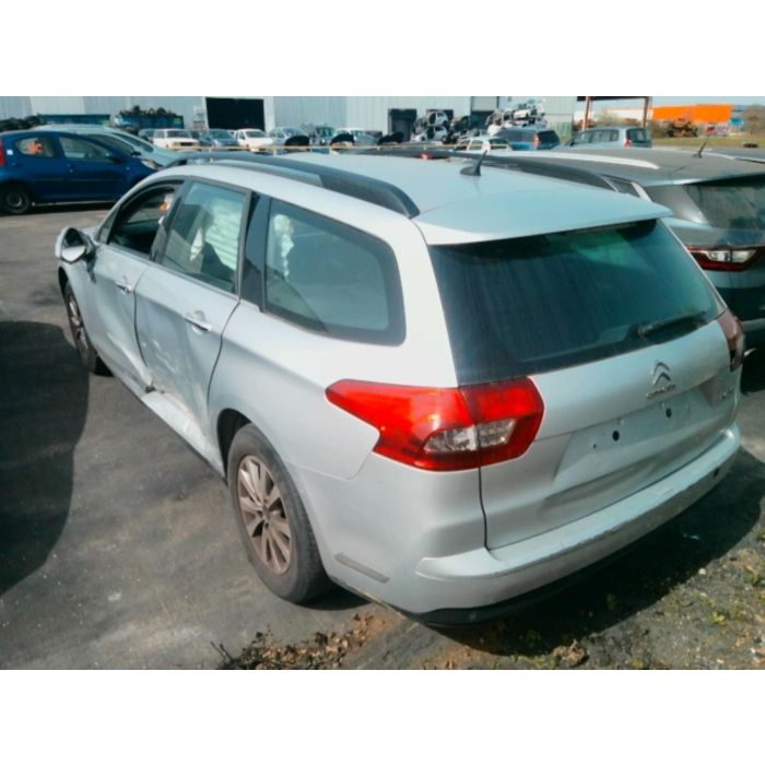 Renfort pare choc avant (traverse)