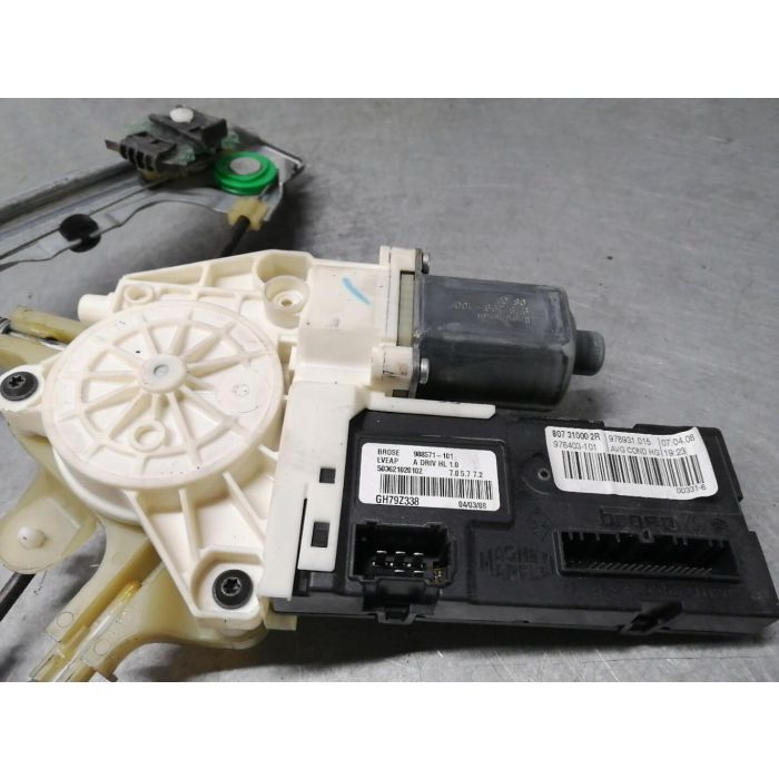 Leve vitre electrique avant gauche