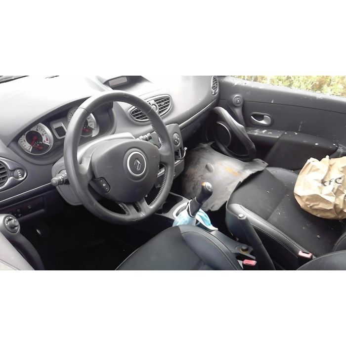 Problème des bras essuies glaces - Renault - Clio 3 - - Auto