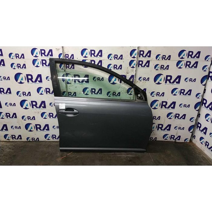 Porte avant droit