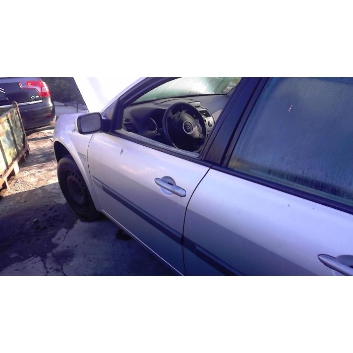 Porte avant gauche